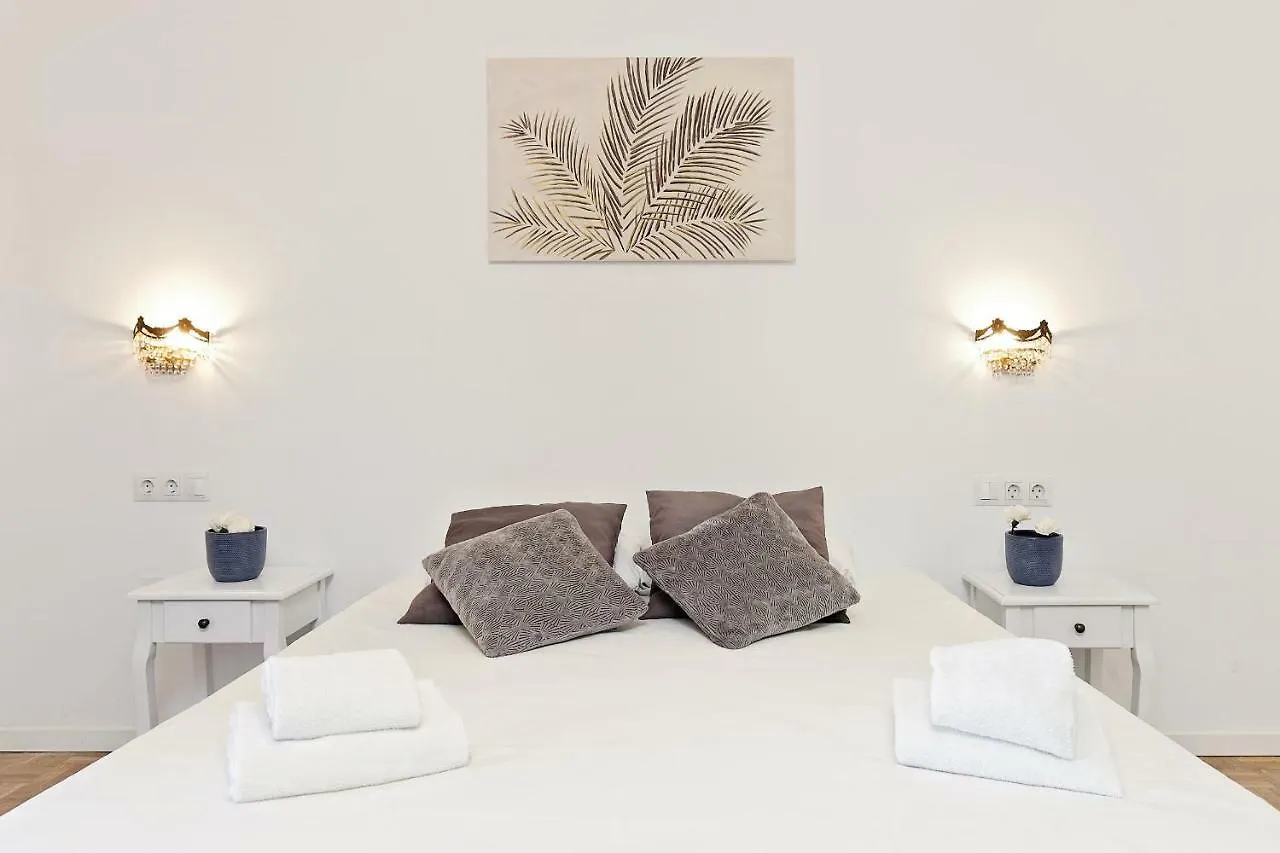 Malagueta City Center Malaga Apartment